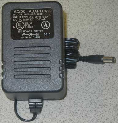 AC/DC Adaptor 5V DC 1000mA 2.5mm center polarity