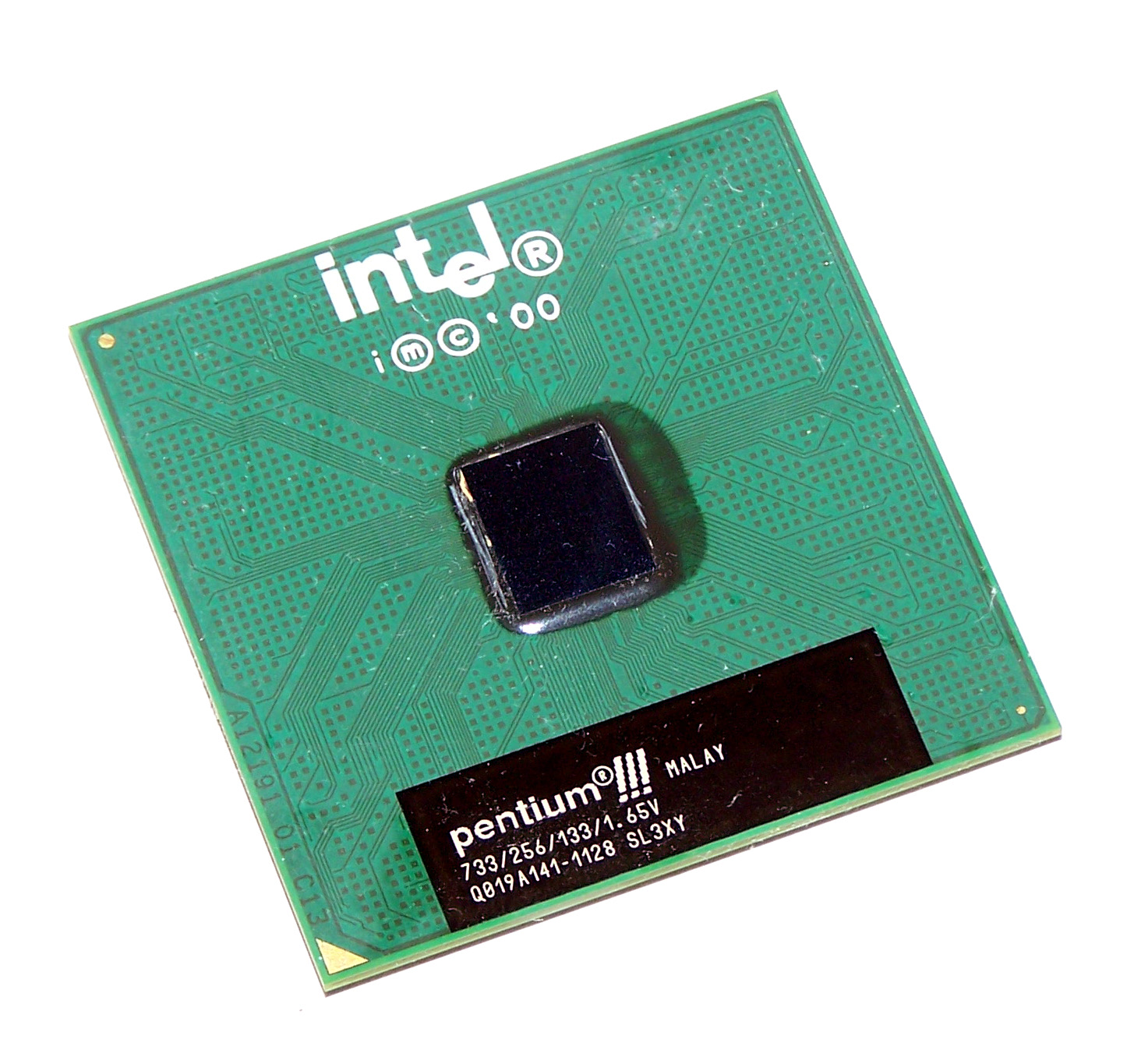 Старые интел. Процессор Интел пентиум 3. Интел пентиум 3 1999. Socket 370 процессоры. Pentium 3 667mhz.