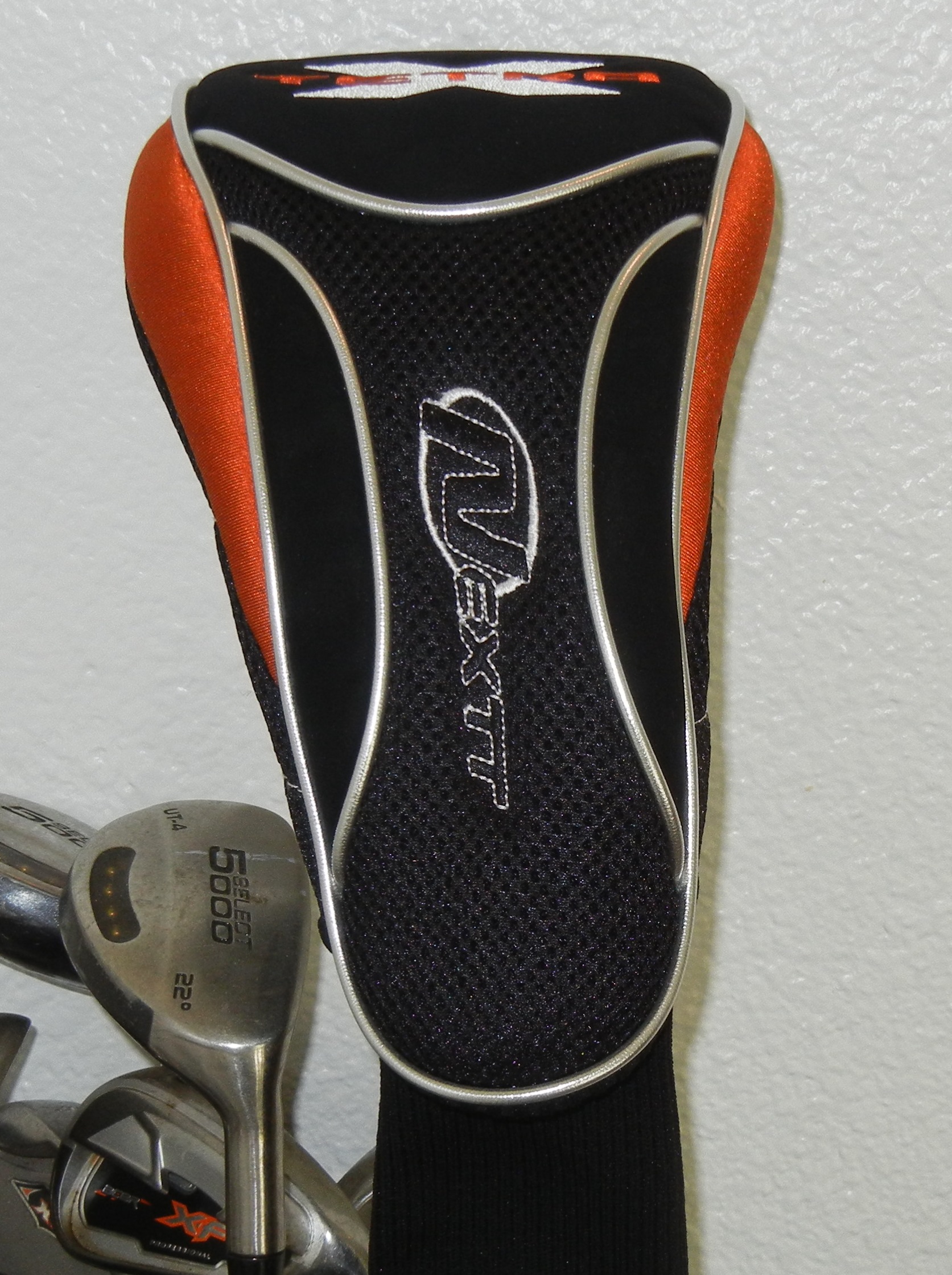 Next Tetra X Driver Headcover