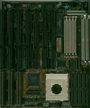 TMC PAT 48 PG-4 ,socket 3, 4 DRAM,3 32-bit VESA ,  4 ISA motherboard