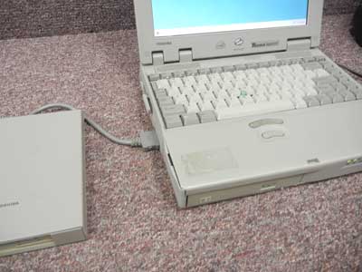 refurbished laptop with windows 95, serial port, floppy drive, ...Toshiba Tecra 500CDT
