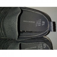 Time and Tru slip-on Sneakers - Gray - Size 8.5