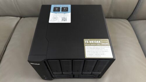 Qnap QXG-ES10G1T TS-H765EU
