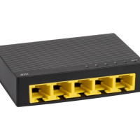 Monoprice 41712 FIVE 10/100/1000MBPS RJ45 GIGABIT ETHERNET PORTS; PLUG AND PLAY; SUPPORTS AUTO N