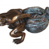Frog with Shell Pot